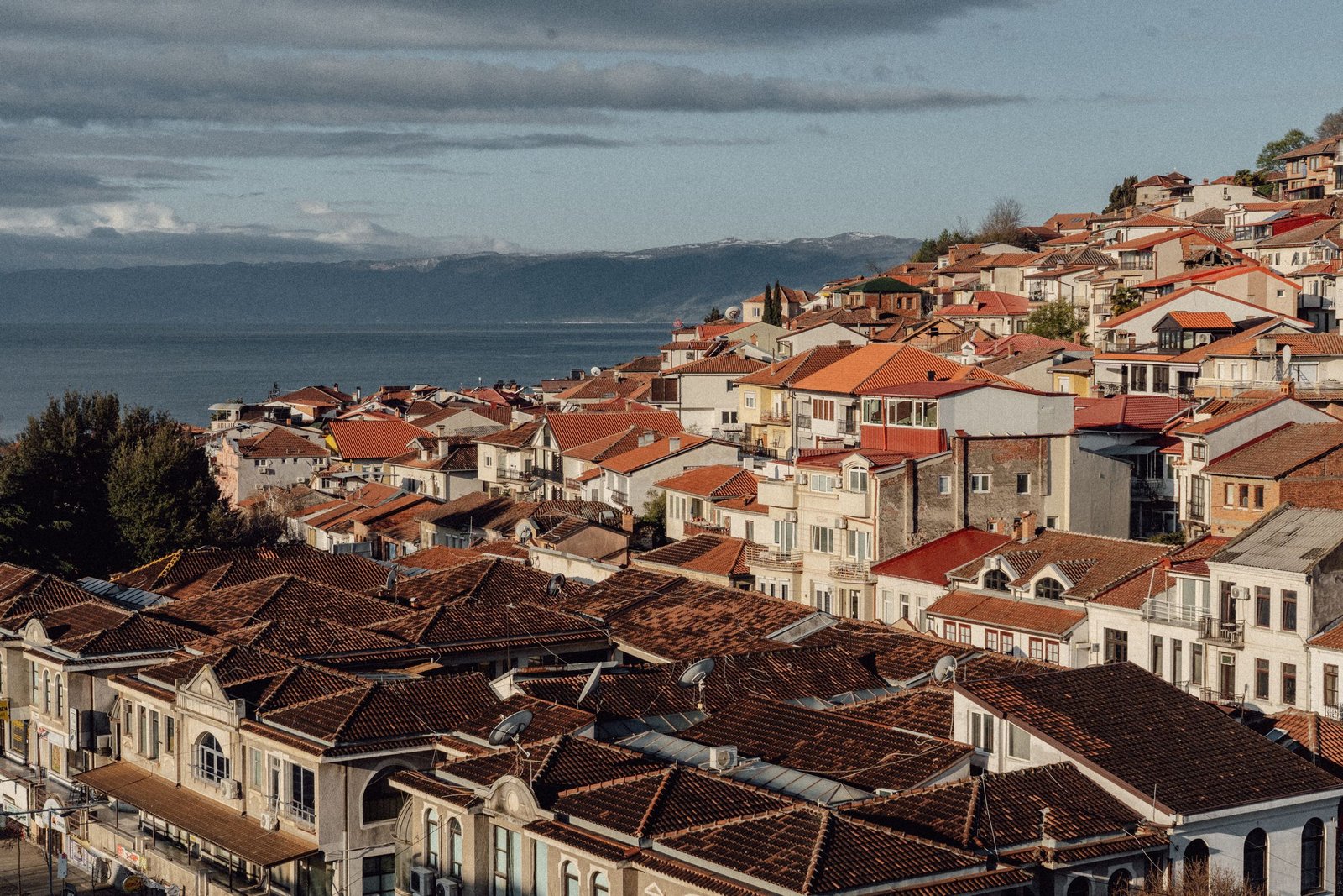 M.Emin BİLİR · Pexels License · https://www.pexels.com/photo/scenic-hillside-town-with-rooftop-views-37167199